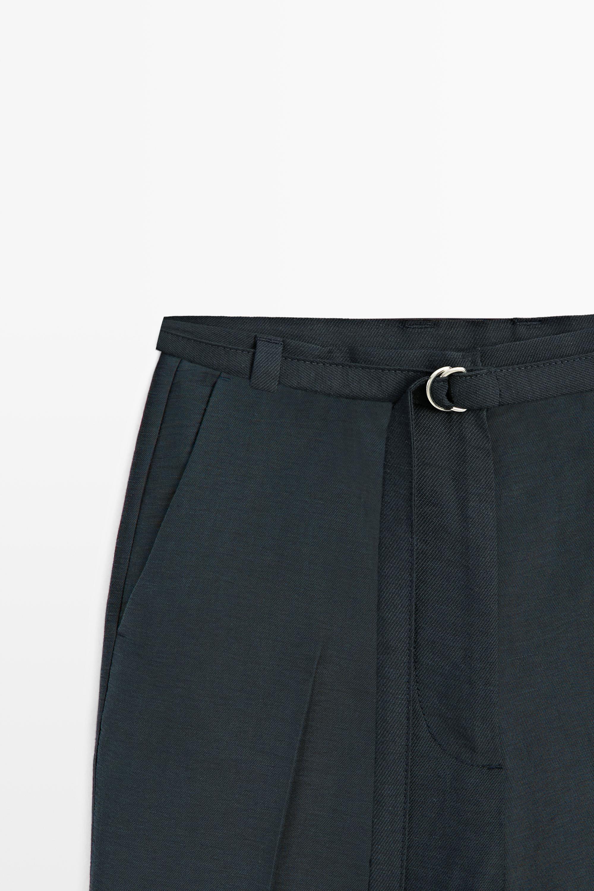 Flowing cotton and linen blend Bermuda shorts with belt